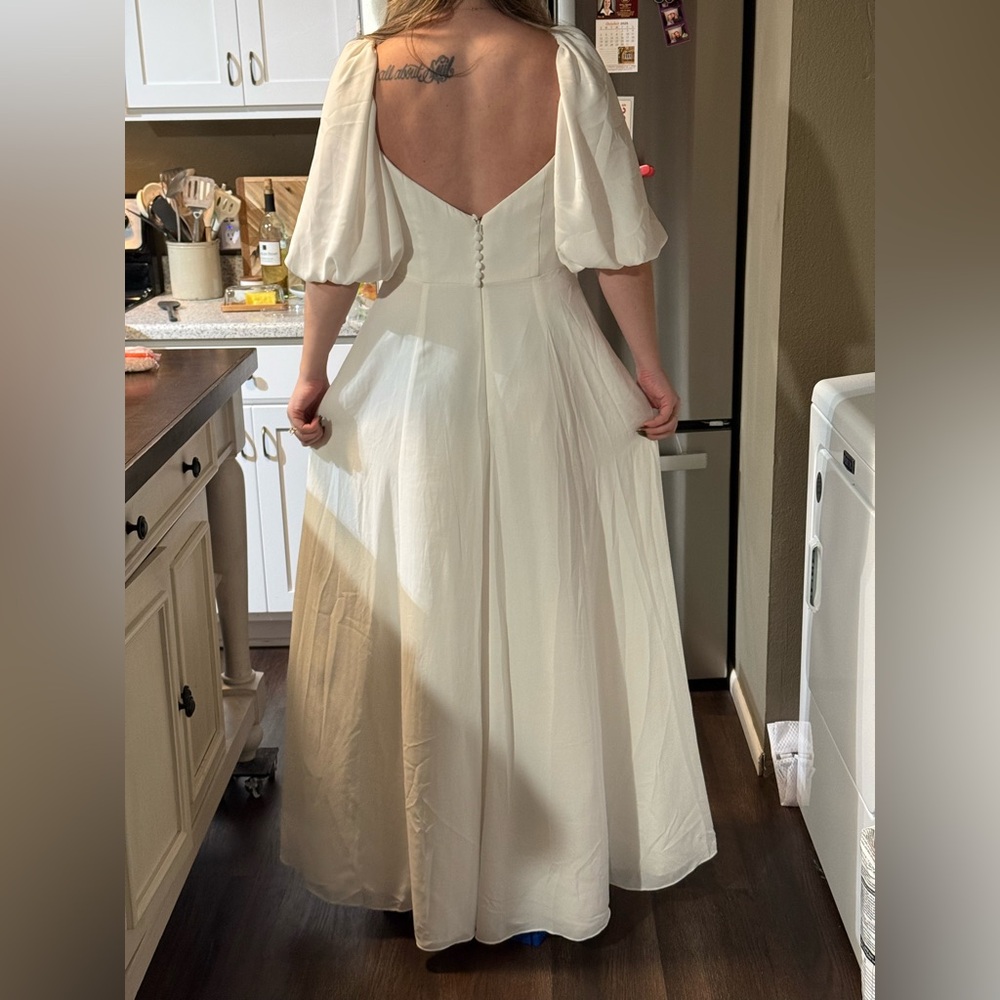 David’s Bridal Wedding Dress - Picture 3 of 5